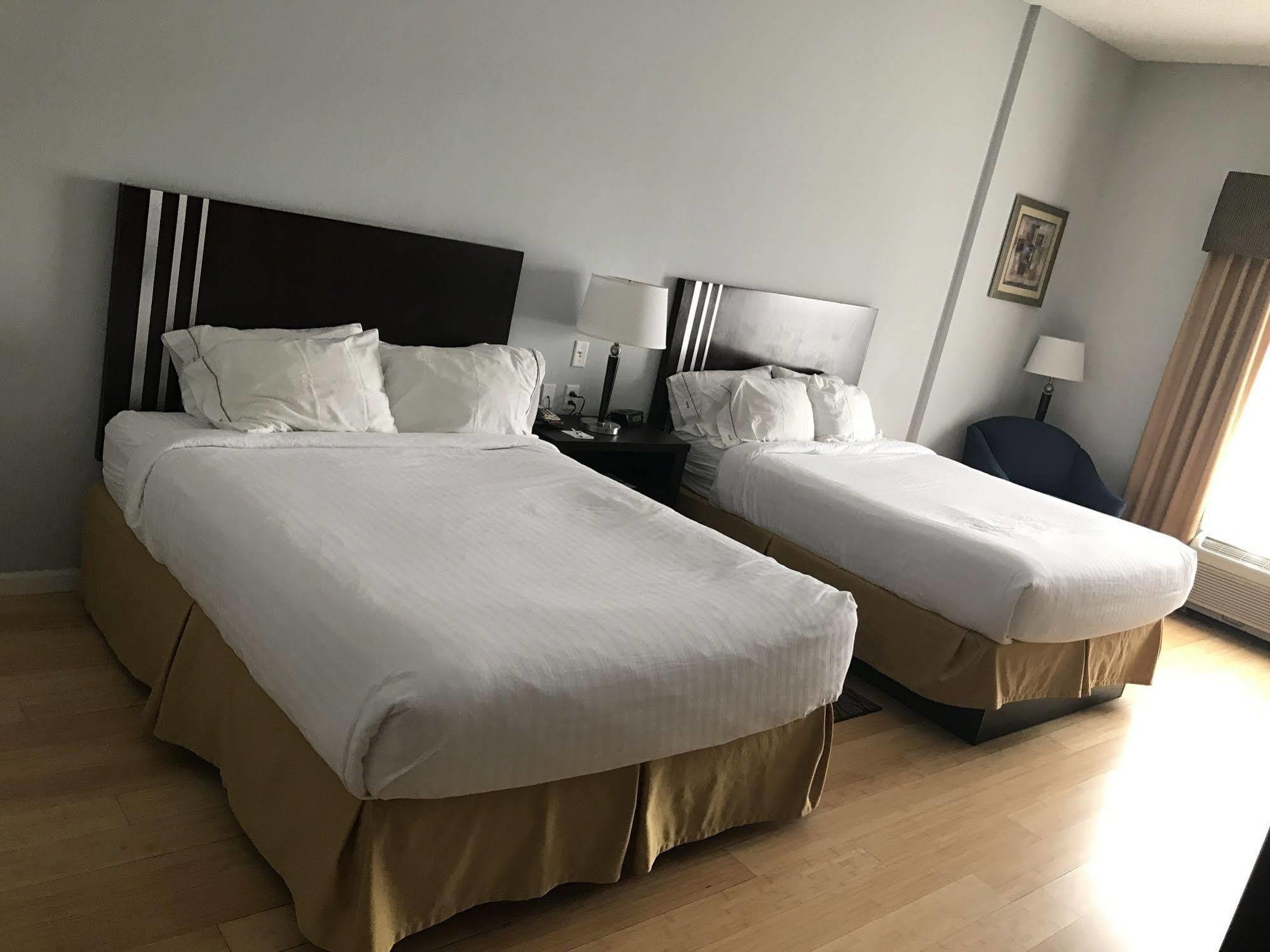 Holiday Inn Express - Bentleyville Dış mekan fotoğraf